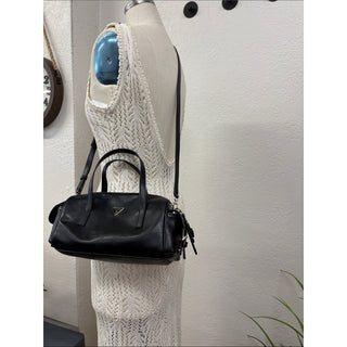GUESS Barrel Satchel bag black light weight