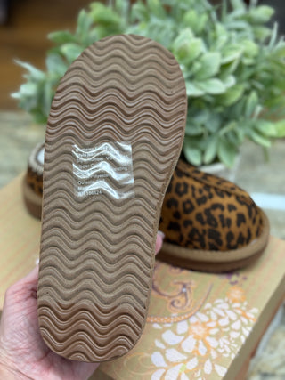 Very G Sparks Leopard Slipper Shoes