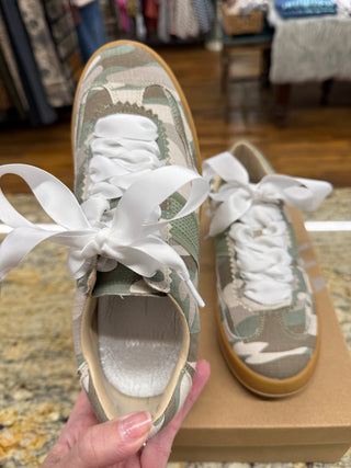 Mi.iM Dixie Camo Sneakers
