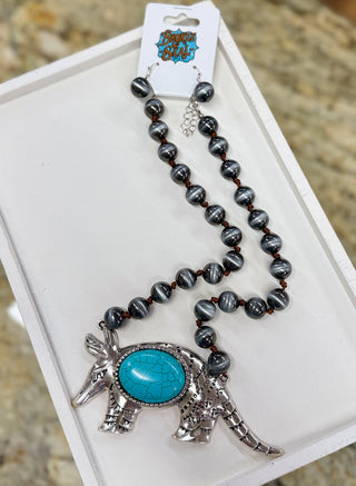 Armadillo Navajo Pearl Necklace Set