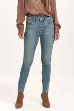 Dear John Gisele Mid-Rise Pioneer Valley Skinny