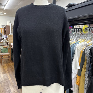 Aqua Cashmere Sweater Black Crew Neck Pullover