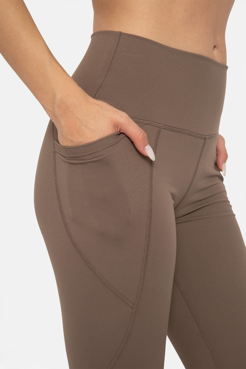 Java Tapered Band Essential Leggings