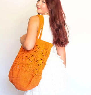 Wiki Crochet Beach traveller tote