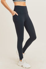 Tapered Band Essential Leggings